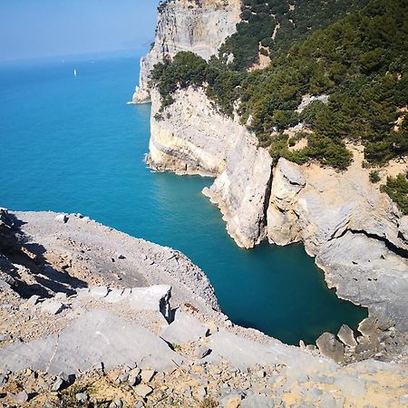 Вілла Il Nido Dei Gabbiani Портовенере Номер фото